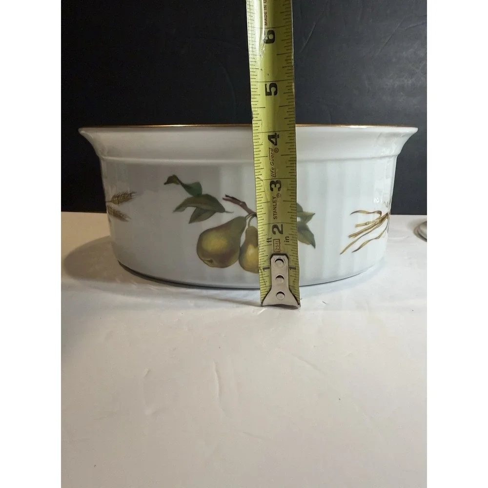 Vintage Royal Worcester Evesham Gold 10.25